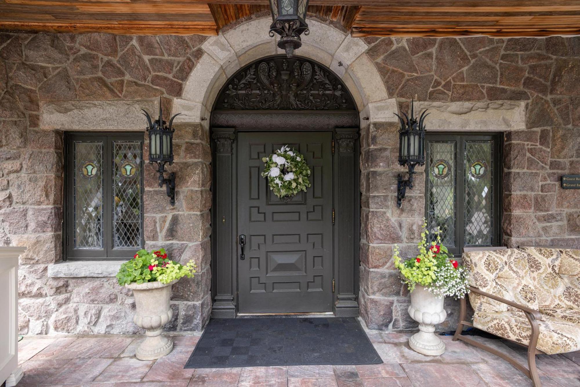 The Inn At Erlowest Lake George Exterior photo